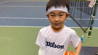 チチパスが「忍者だ」と書き込み。「テニスTV」がピックアップした日本の少年のプレーが話題に