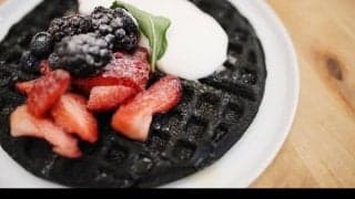 炭でデトックス？！管理栄養士が解説、チャコールダイエットの効果と注意点
