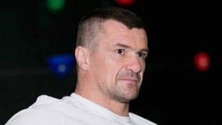 46歳ミルコ、太すぎる腕際立つ“上裸ショット”に海外注目「鋼のよう」「尊敬する」