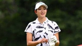 原英莉花、シックな花柄ウェア姿にファン歓喜「ウェアもメチャ可愛いカッコいい！」