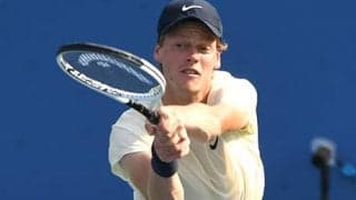 19歳シナー 失セット0で決勝へ