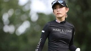 金田久美子に「凄い存在感」「イカつい」と驚きの声　ド派手なキャディーバッグに脚光