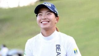 涙する渋野日向子と2度のハグ　復活Vを最初に祝福したペ・ソンウ「最善尽くそうと…」