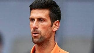 ジョコ、マレー棄権で8強