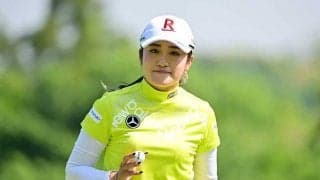 稲見萌寧が絶妙チップイン！　観客どよめき、「滅茶苦茶楽しみ」な渋野日向子と同組