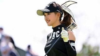 女子ゴルフ臼井麗香「みんなにいじられた」　大会中の“サザエさんスタイル”に反響
