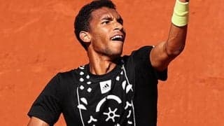  オジェ 全仏OP初の3回戦へ 