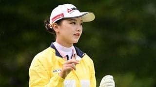 女子ゴルフ中断中の貴重オフショットに反響　ユウティンら「勝負師の顔から一時解放？」