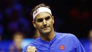 フェデラー、引退セレモニー中に隣のナダルと2人で号泣　世界中から「涙が止まらない」
