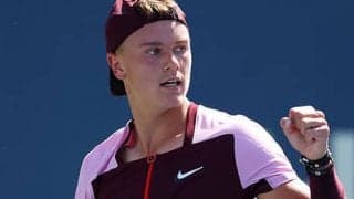 ムラトグルー氏 19歳ルーネの陣営へ