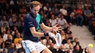 メドベージェフ、わずか59分でバシラシビリに快勝。2回戦で元世界3位のティエムと対戦[エルステバンク・オープン]