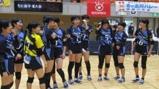 三浦学苑、初の第１代表に涙ぐむ　横浜隼人に逆転勝ち　神奈川大会／春高バレー