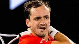  2年連続準Vメド 完勝で初戦突破 