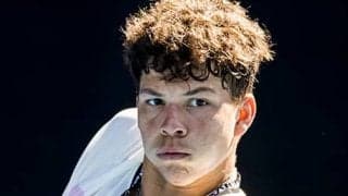 20歳シェルトン 完敗で初戦敗退