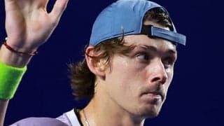  デ ミノー逆転で決勝進出 