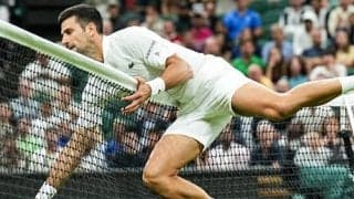  ジョコ 勢い余ってネットに 