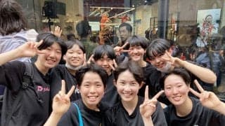 インターハイ女子準Vの東京都市大塩尻高が男子日本代表に胸ときめかせる 原宿でのイベントを見学   