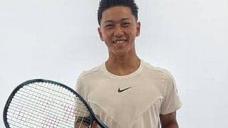  小田凱人 サイン入りラケットを出品 