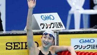 「リカコに泣かないでと言った」池江璃花子、銅メダルで有終の美　ライバル中国エースとの“涙の抱擁”が話題