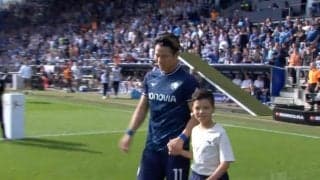 視聴者は見ていた！ドイツ人が恐れる男・浅野拓磨、試合前の「良い人すぎる」シーンが話題に エスコートキッズへ“神対応”する瞬間