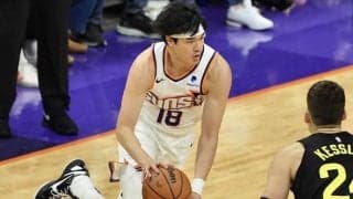 サンズがホーム開幕戦でジャズに快勝…渡邊雄太はタフなレイアップも決め切り7得点