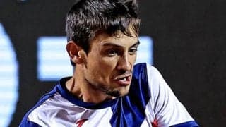  17歳の躍進止める、予選勝者が4強へ 