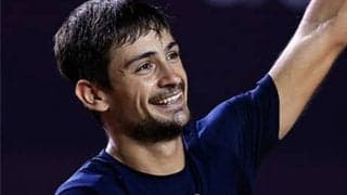  予選勝者が第2シード撃破し決勝へ 