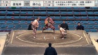 これぞ無差別級の衝撃決着 16歳小柄力士、50キロ差の巨漢力士を寄り倒しで撃破 「わぁ」館内驚きの声