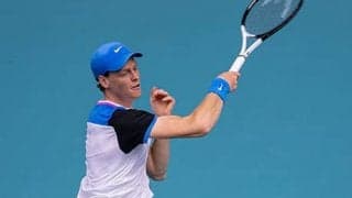 シナー 逆転勝ちで4年連続16強