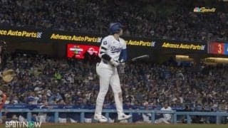 球場騒然…どこまで飛ばすんだよ！ 大谷翔平、打った瞬間にホームランと分かる131メートル特大弾　右中間スタンドへ一直線の“確信”の一撃にファン騒然