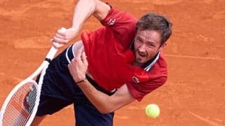  メド 逆転勝ちで初戦突破 