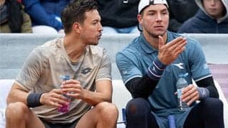  チェンジコートで着席禁止に 