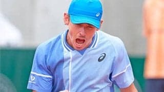  世界5位撃破し初の全仏OP8強 