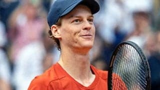 シナー 全仏OP初の4強、世界1位も確定