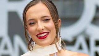  全仏OP3連覇の女王が記念撮影 