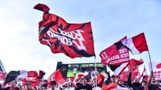 「浦和の背負う責任を感じる食事風景」NGT48元人気メンバーの「鹿島戦前のポニーテールでのラーメンに夢中姿」が大反響！ 浦和ユニフォームを着用して戦闘前の腹ごしらえ