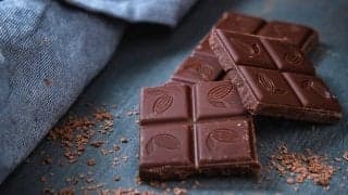 実は食物繊維が豊富！高カカオチョコの効果