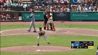 大谷翔平から“初先発で”連続奪三振「あなたもこう反応するだろう」　30歳新人右腕が見せた“感情爆発リアクション”にMLB公式も注目