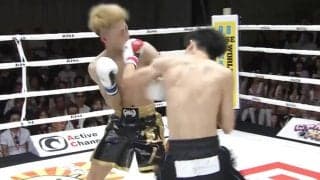 “テンシの左”で一瞬にしてフリーズ…後ずさるように崩れ落ちた衝撃KO