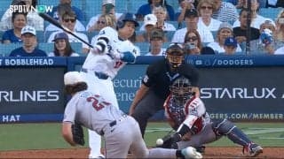 大谷翔平、目の前から“消える”魔球に「んっ？」驚き顔 キャッチャーも捕球できない落差“1メートル超”の衝撃変化