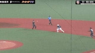 えっ…まさかの二塁ガラ空き！？ロッテの“挟殺ミスプレー”にファン騒然「センターはなにしてた？」「これも全部暑さのせい」