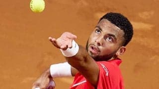 20歳のフィス4強 ルーネが途中棄権