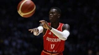 「子どもの頃は辛い思いを」男子バスケドイツ代表選手が人種差別の経験を吐露　旗手抜擢に「信じられないよ」【パリ五輪】