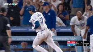まさに神様、ショウヘイ様！ 大谷翔平に異例の“最敬礼” 「名前覚えた！」ド軍ベンチのひと幕にSNS大注目
