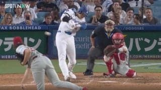 ネット騒然「恐怖でしかない」 大谷翔平の“火を吹く”188キロ高速ライナー　甘い球をフルスイング→打球が一瞬で外野に到達「そらボールボーイも逃げるわ！」