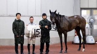 【中京7R】デムーロ「クラスが上がっても楽しみ」良血マルモアが初勝利