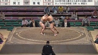 たった2発の衝撃…19歳の“規格外”序二段力士が“余裕”の突き出し 体重147キロ力士を相手にせず「これは強い」驚きの声も