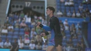 シェルトン、ビッグサーバーのオペルカに苦戦も逆転勝ちで2回戦へ。大会連覇に「プレッシャーはない」[木下グループジャパンOP]