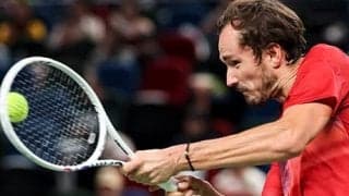 メド、チチパス下し5年ぶり8強