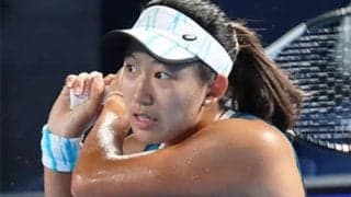 内島萌夏 15歳に辛勝で初戦突破